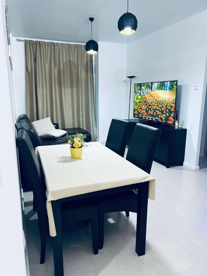 شقة Apartamento Coman Av Rey Juan Carlos I تورينت المظهر الخارجي الصورة