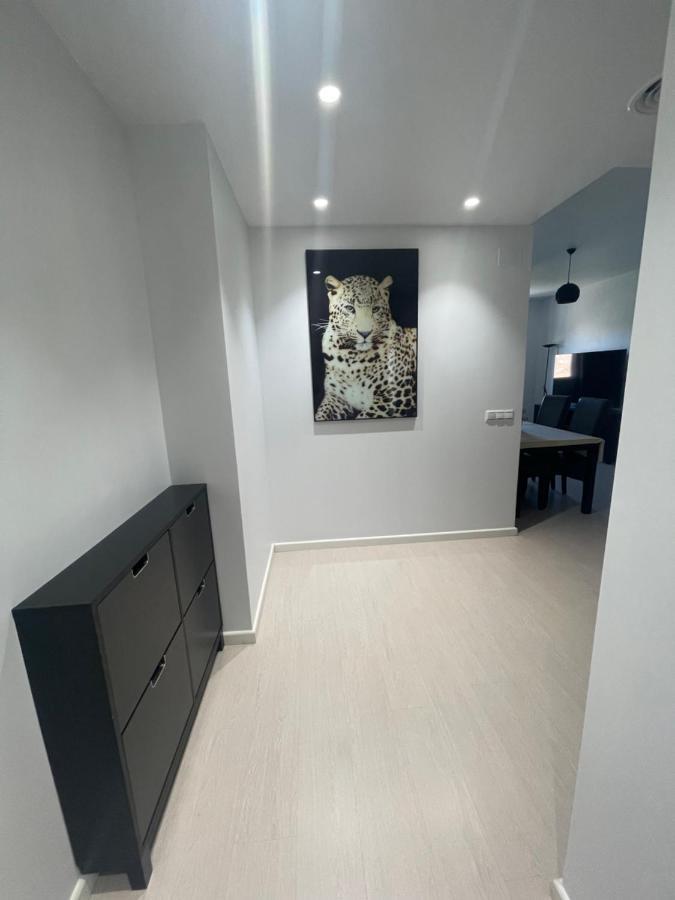 شقة Apartamento Coman Av Rey Juan Carlos I تورينت المظهر الخارجي الصورة